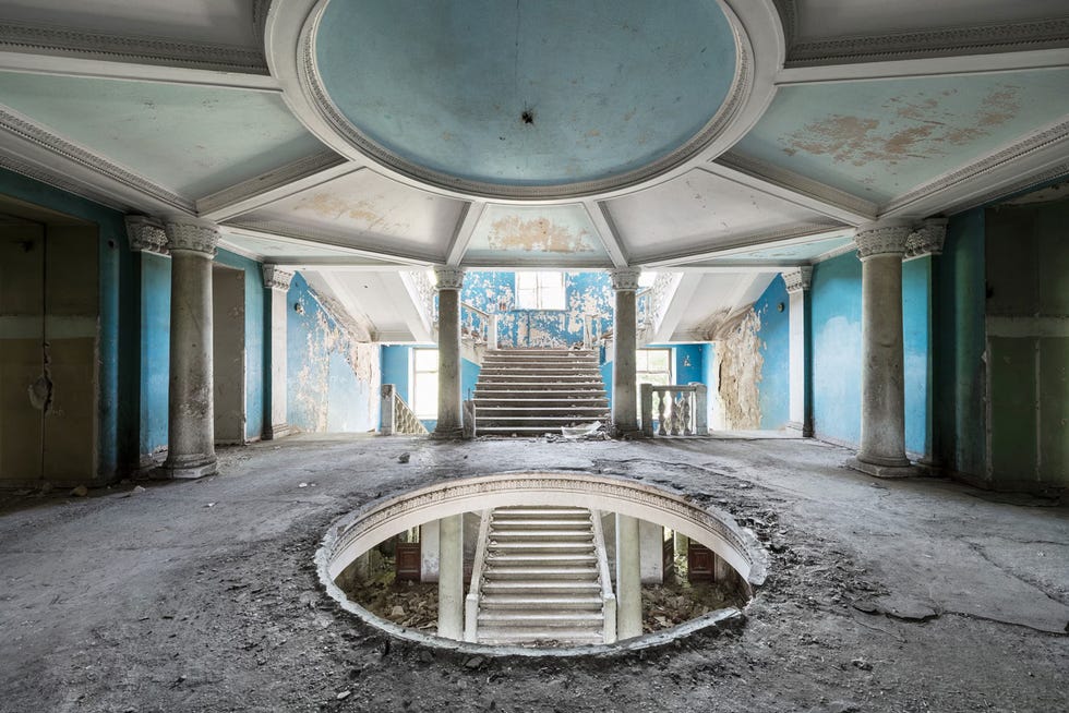 verlaten sovjet kuuroord georgie urbex fotografie