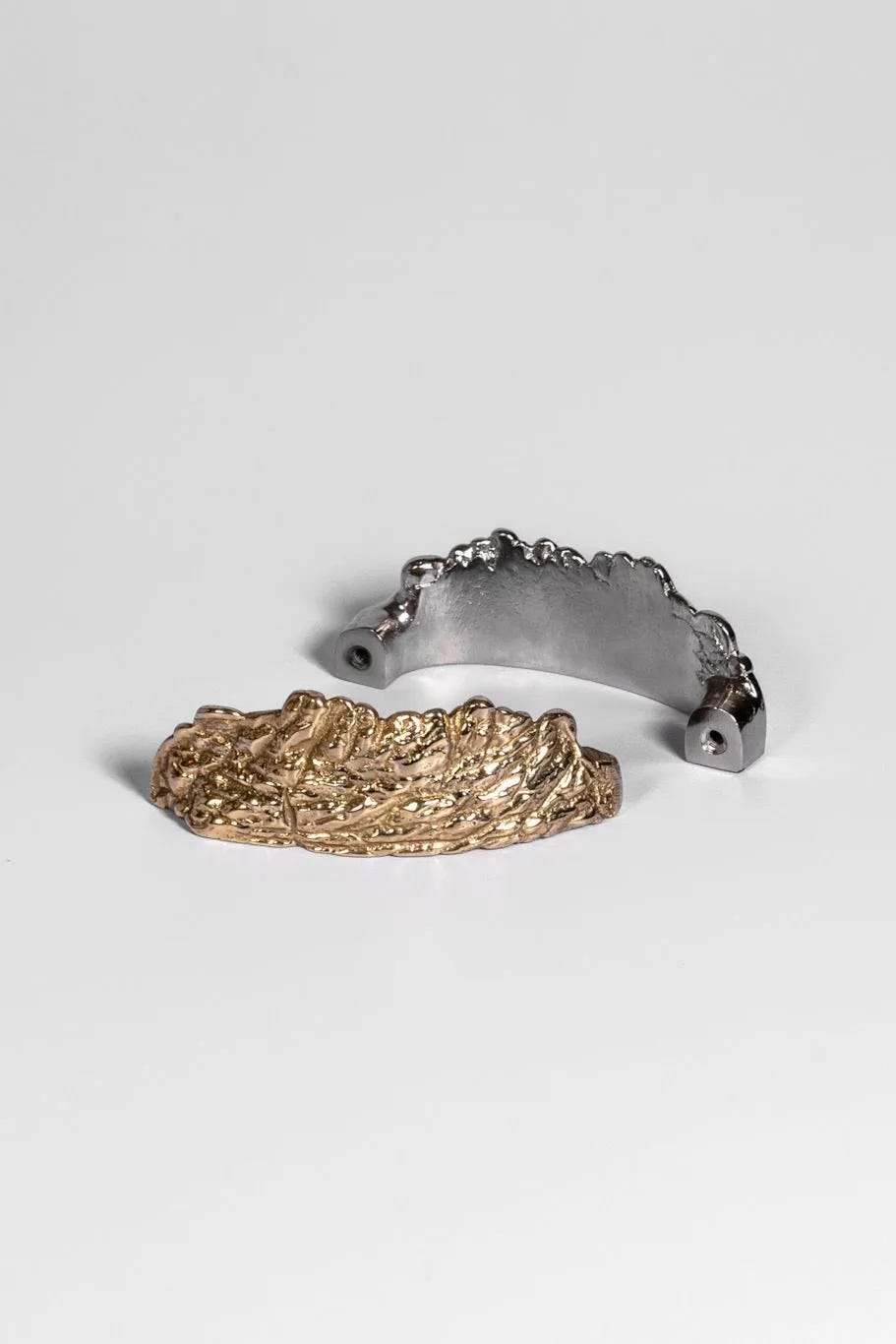 metal cabinet handles