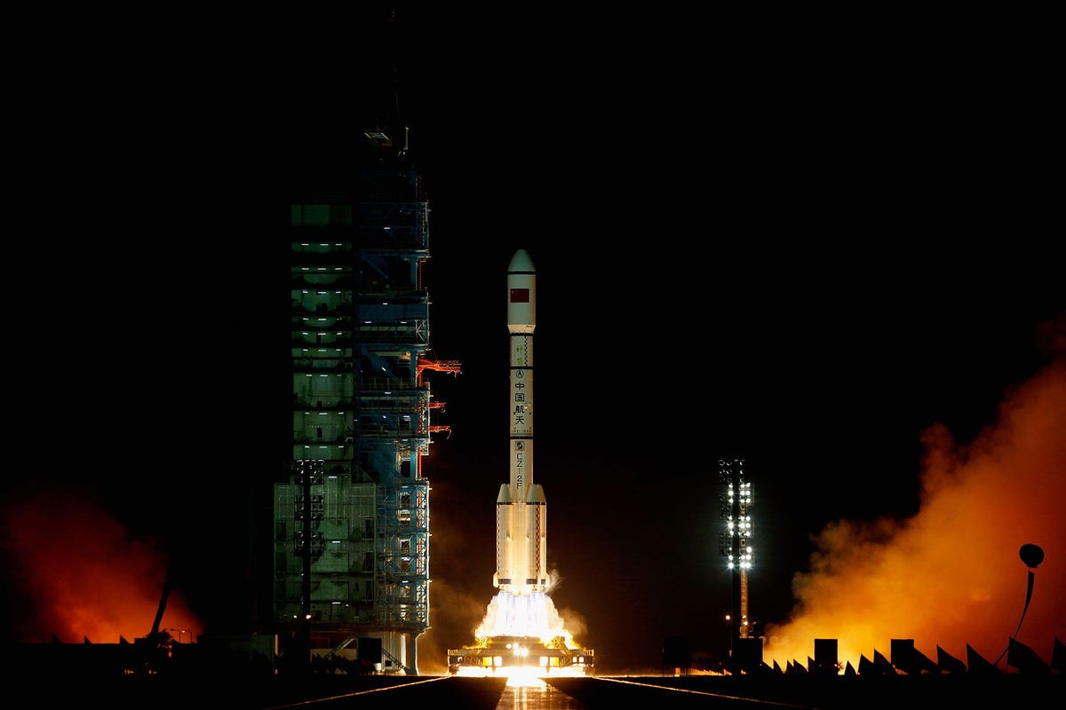 Met behulp van een raket van het type Lange Mars 2F werd het ruimtestation Tiangong1 in september 2011 in een omloopbaan rond de aarde gebracht