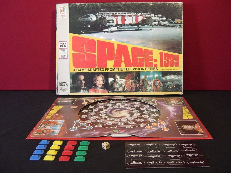 The Game of 99 by Saalfield // 1969 Vintage Strategy Board 