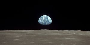 Spaceflight United States of America, Moon landing of Apollo 11 in 1969: View from lunar module "Eagle": earthrise sequence - earth rises over lunar horizon - July 20, 1969