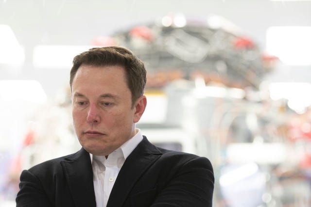 Elon Musk weer allerrijkste met net iets meer geld dan Louis Vuitton-miljardair, Economie