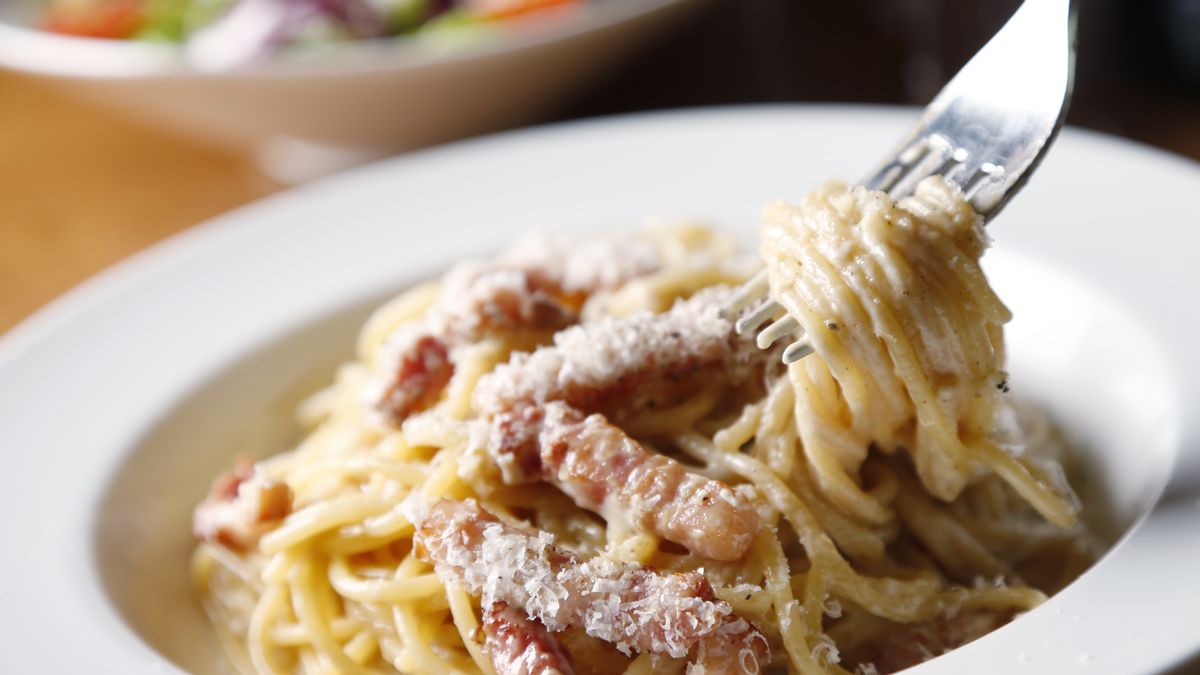 preview for This 35-Minute Spaghetti Carbonara Is The Comfort Food Fix You Need TONIGHT