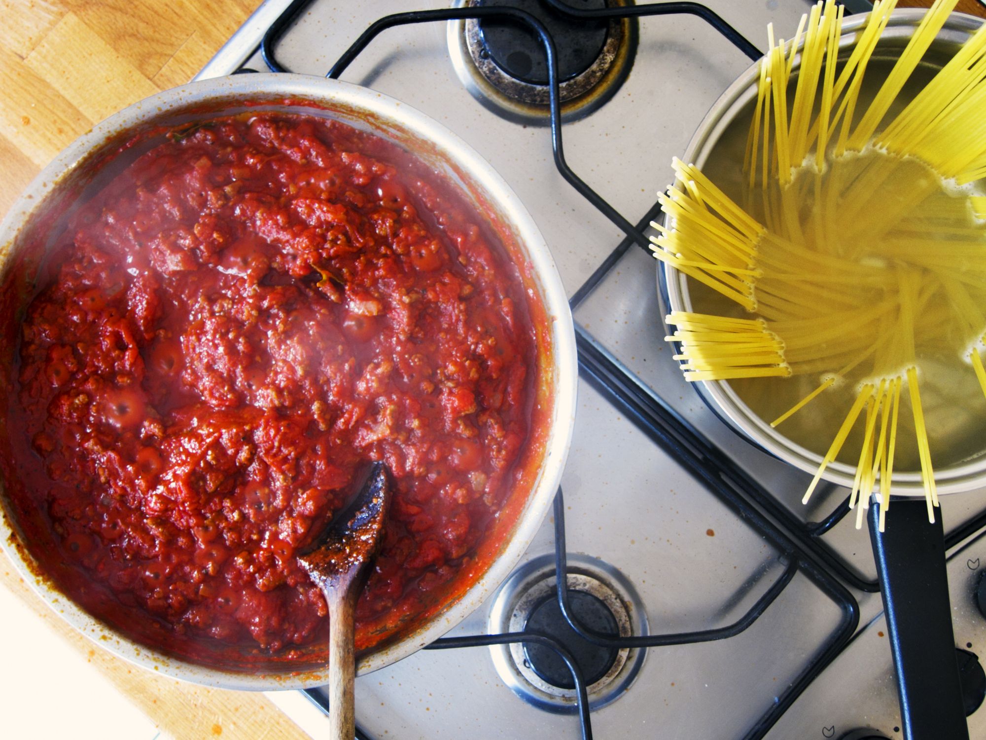 How To Make Store Bought Sauce Better Tips For Sauce In A Jar   Spaghetti Bolognese Royalty Free Image 1587403857 