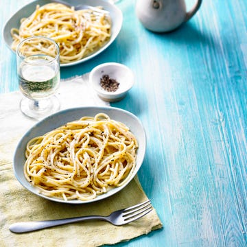 spaghetti cacio e pepe