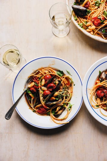spaghetti mussels