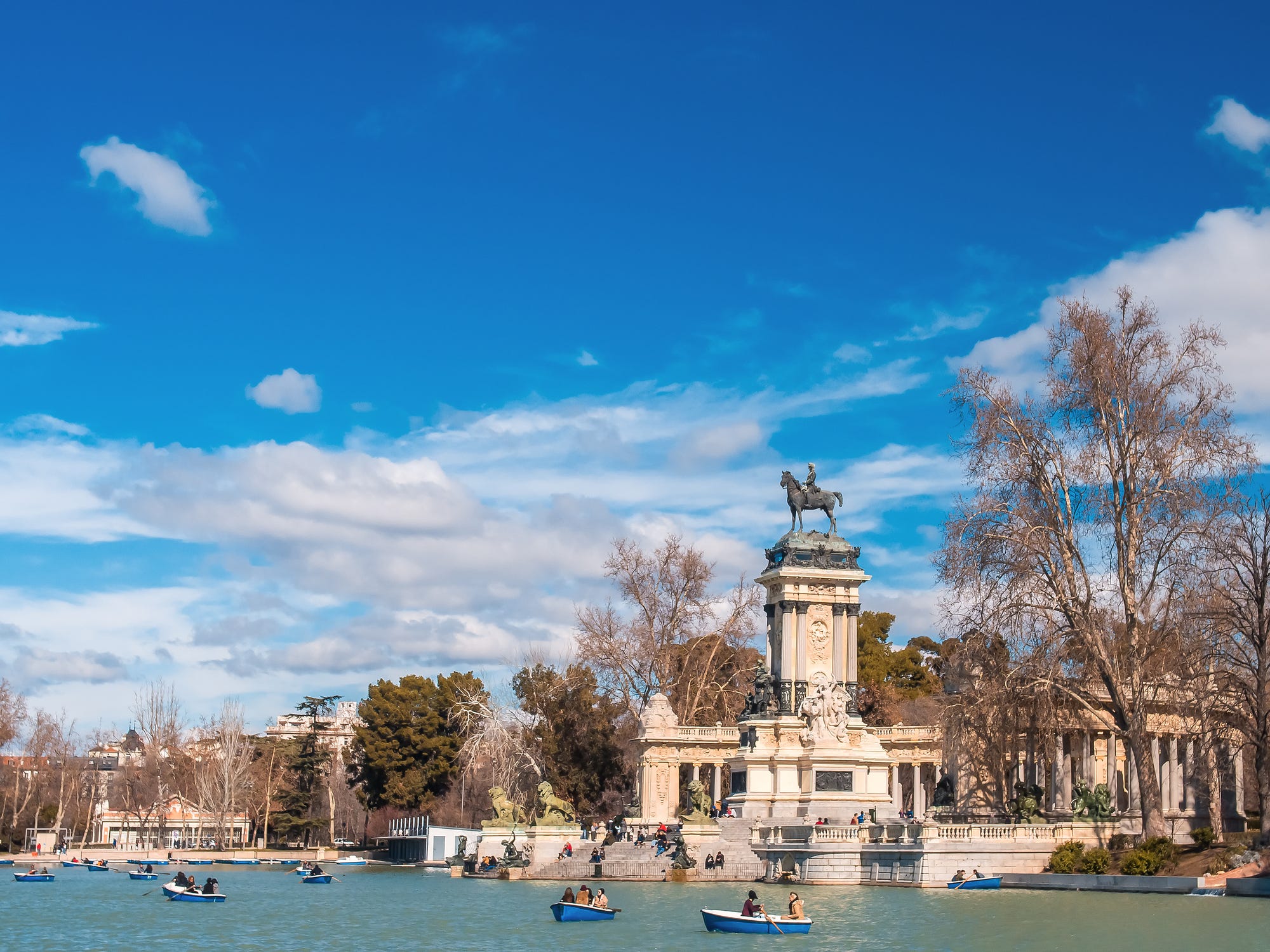 Consejos para reservar tu escapada romántica: