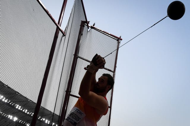 javier cienfuegos ejecuta un lanzamiento con el martillo en doha 2019