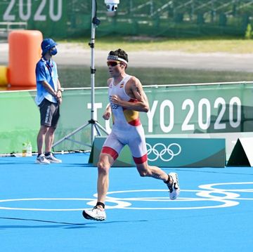 el triatleta gómez noya en el triatlón olímpico de tokio 2020