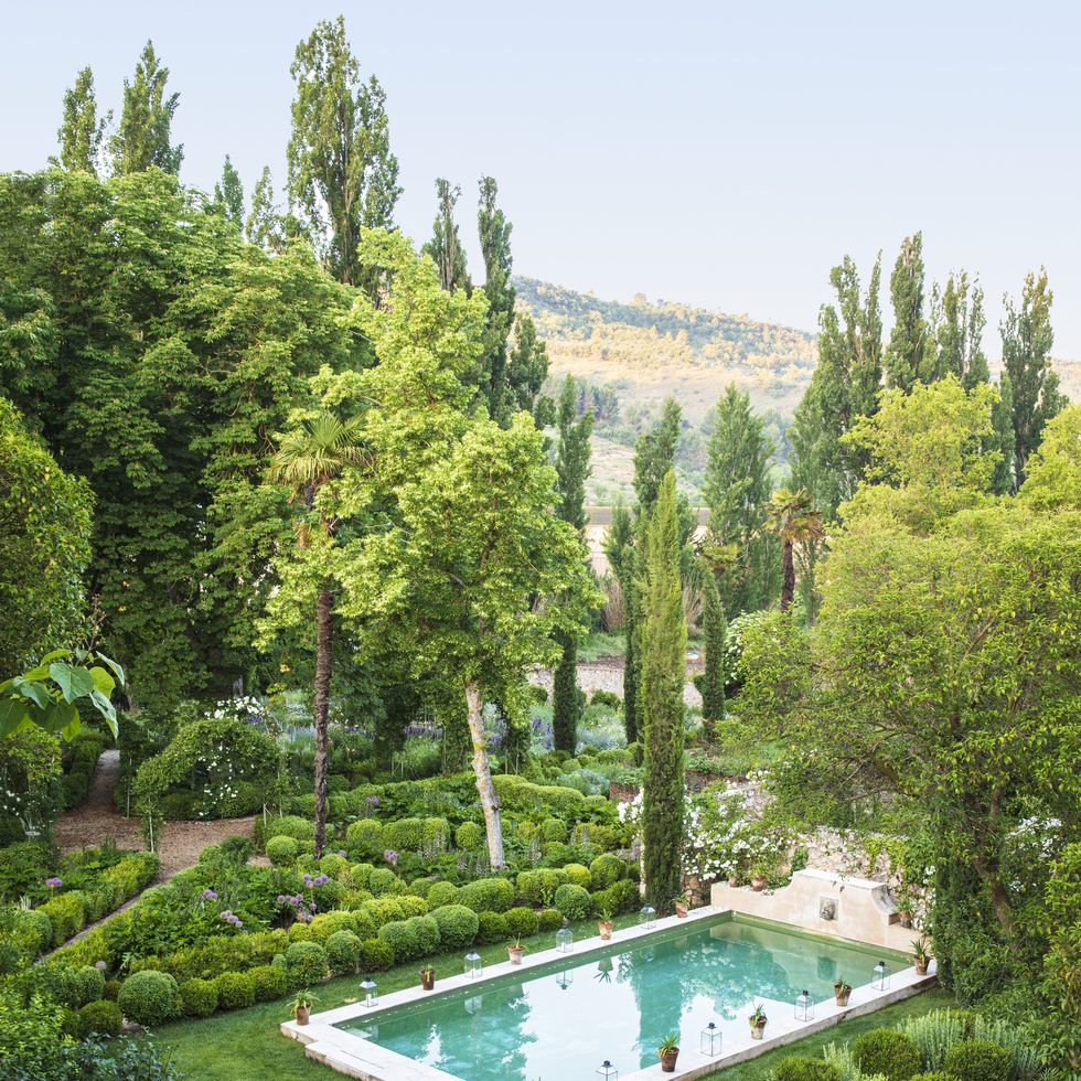 48 Best Swimming Pool Designs 2024 – Gorgeous Backyard Pool Ideas