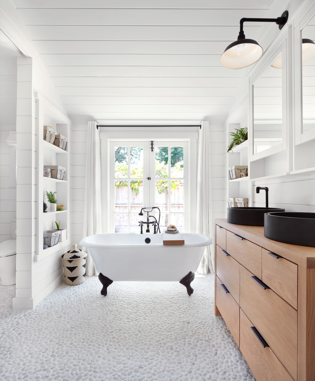 An Amazing Master Bath Linen Closet Transformation