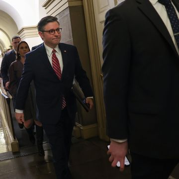 congress considers spending bill to avert government shutdown