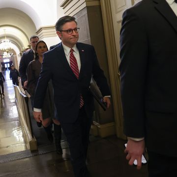 congress considers spending bill to avert government shutdown