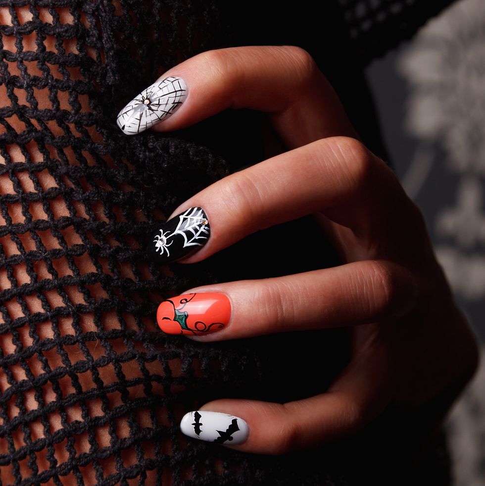40 Best Halloween Nails For 2022 – Top Halloween Nail Designs