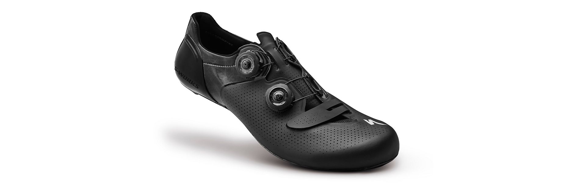 Shoe, Footwear, Black, Bicycle shoe, Mary jane, Outdoor shoe, Cycling shoe, Walking shoe, Athletic shoe, Black-and-white, 