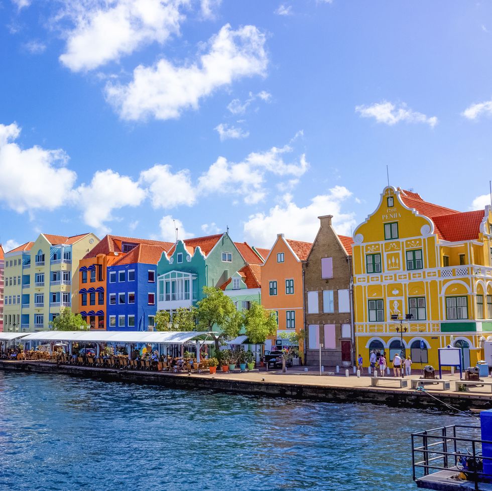specific coloured buildings in curacao