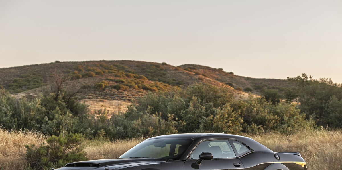 808-HP Carbon-Fiber 2018 Dodge Challenger SRT for Sale BaT