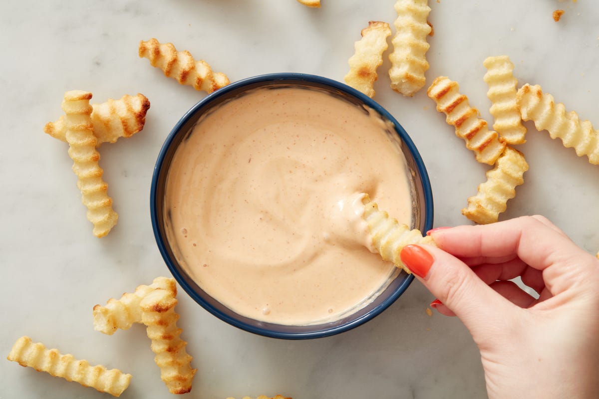 spicy mayo with french fries