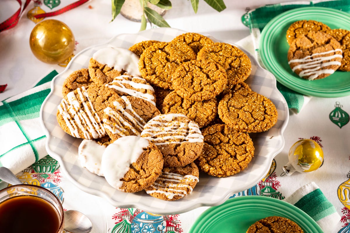 Aunt Marie's Chewy Molasses Cookies - Fork Knife Swoon