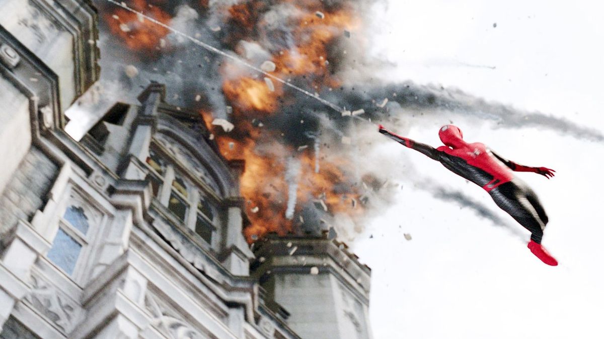 preview for Primer tráiler de 'Spider-Man: Lejos de casa' en español