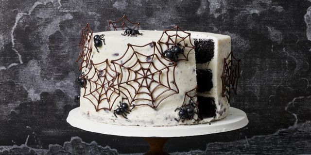 Spiderweb Cake