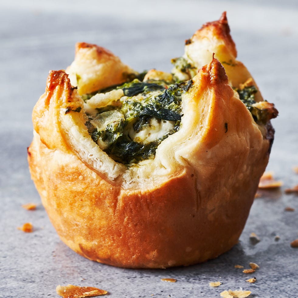 creamy spinach mixture baked in puff pastry cups