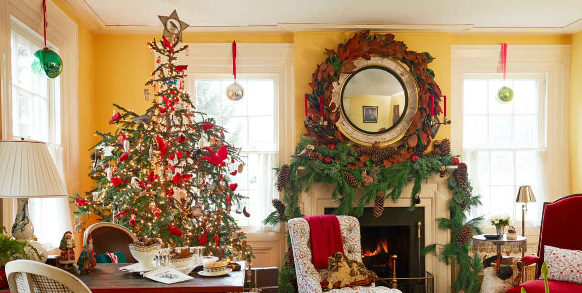 Best Christmas Mantel Decorations 2024 - Christmas Mantel Ideas