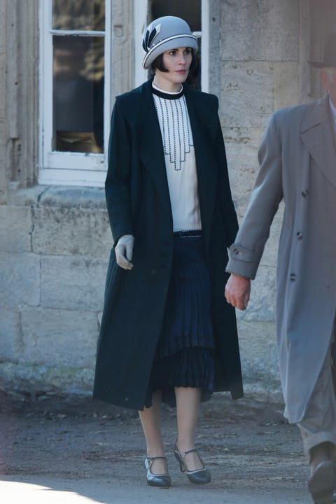 Downton Abbey Movie Set Photos - Sneak Peek of Michelle Dockery in the ...