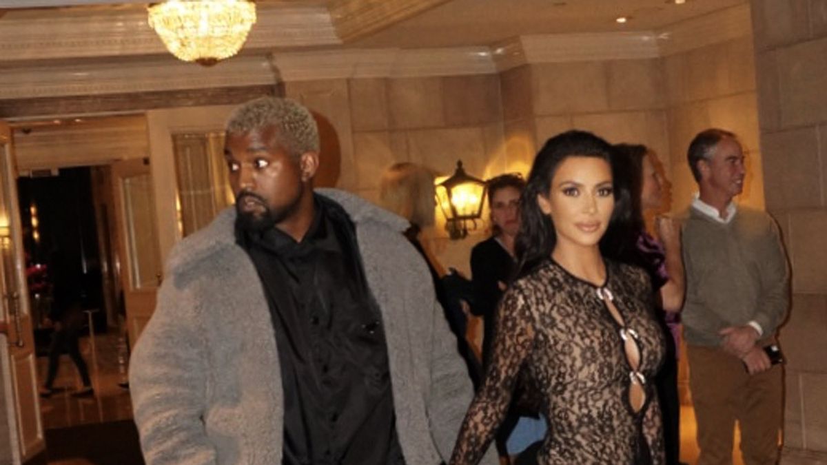 Kim Kardashian Wears Plunging Bodysuit to Lunch with Kourtney