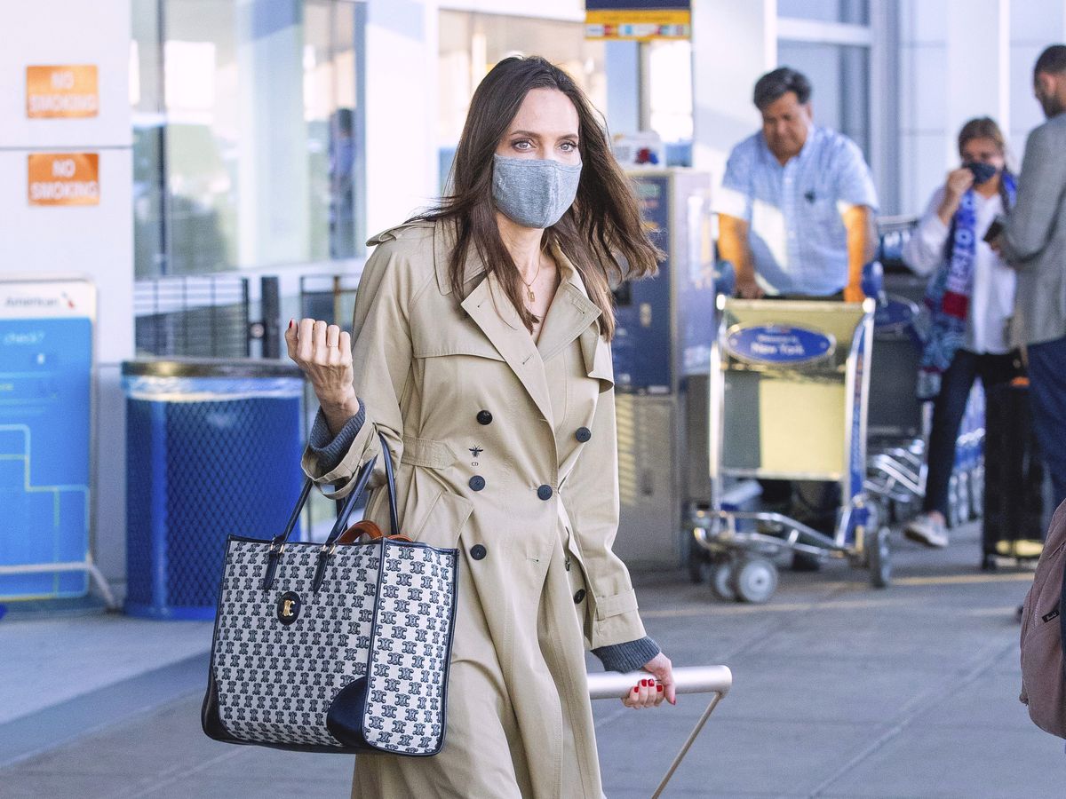 The chic oversized tote that Angelina Jolie has relied on all summer long