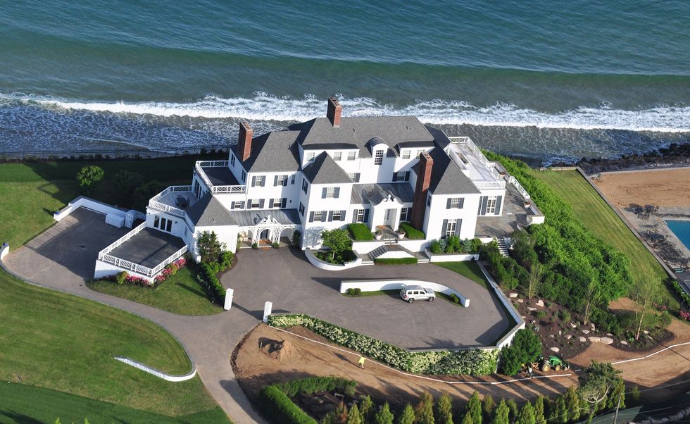 Taylor Swift Watch Hill House