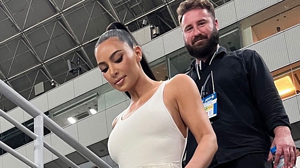 Celebrity Style: Kim Kardashian's Yellow Hermes Birkin Bag