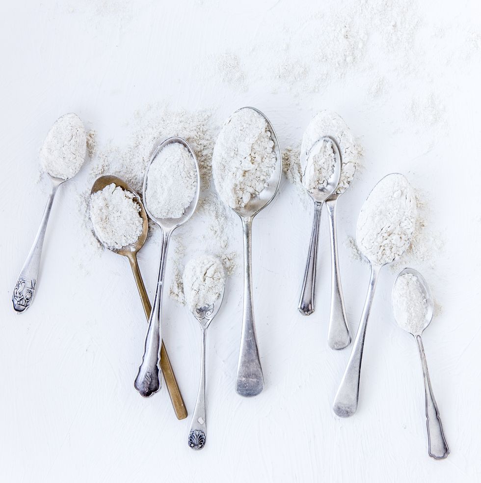 Spoons with flour