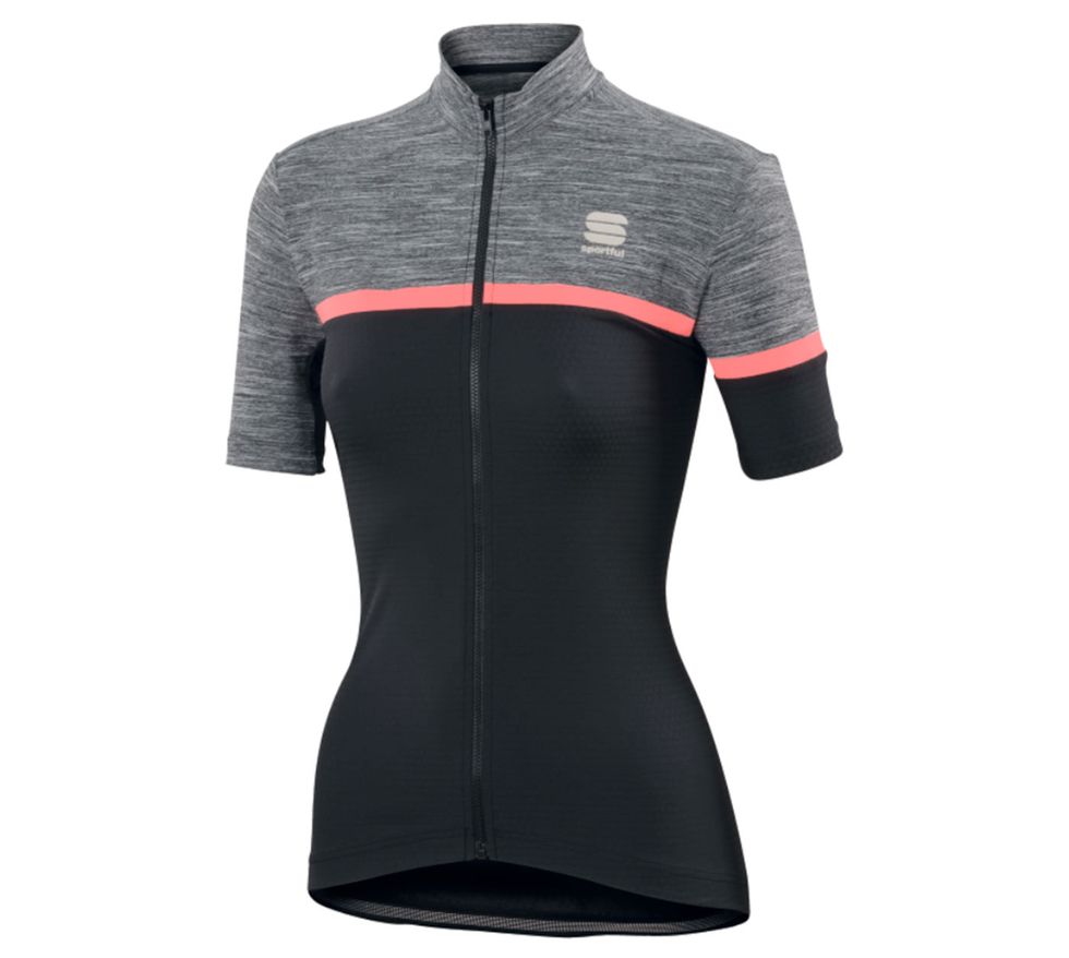 Sportswear, Jersey, Clothing, Sleeve, Bicycle jersey, T-shirt, Cycling shorts, Outerwear, Neck, Top, 