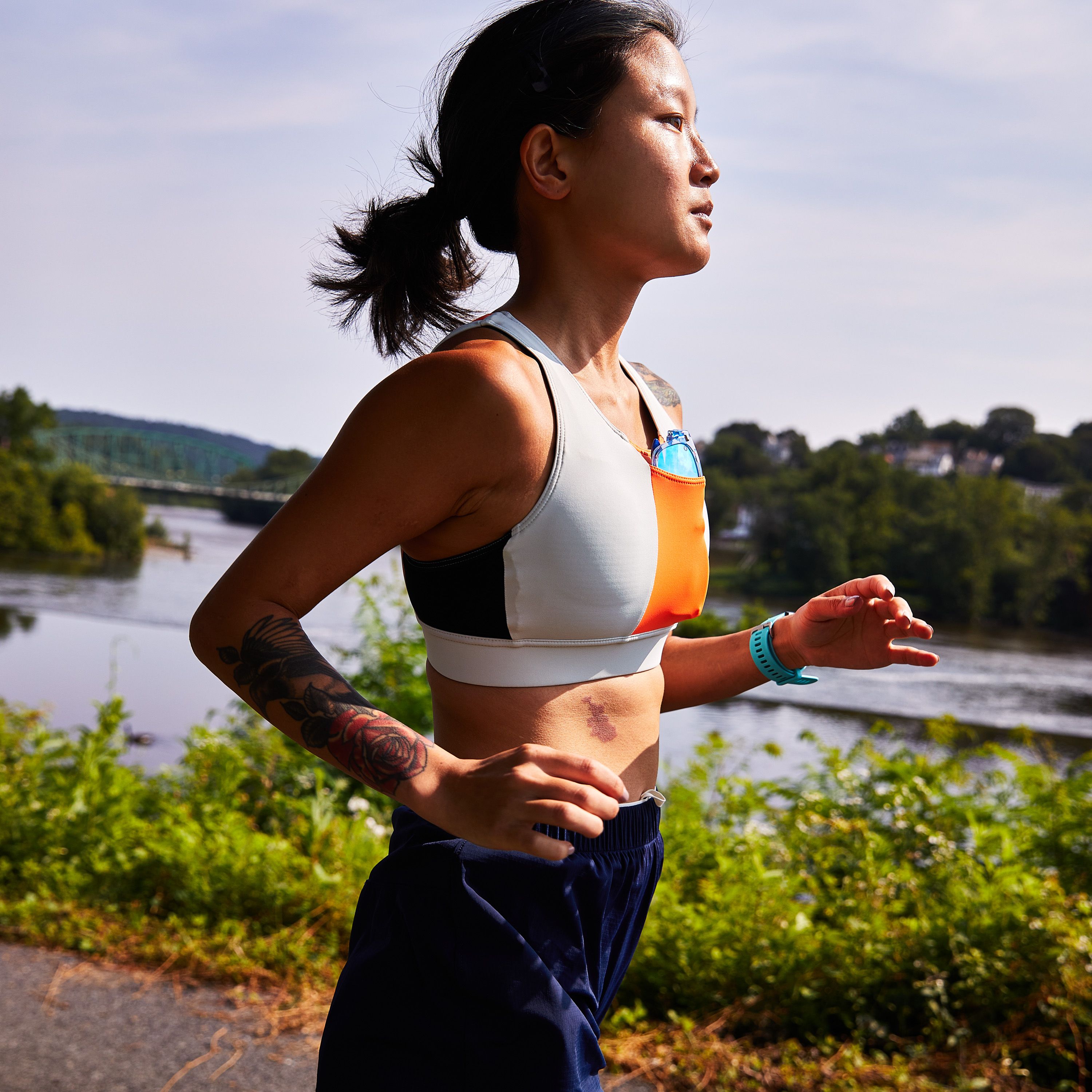 Women - On Running Sports Bras & Vests