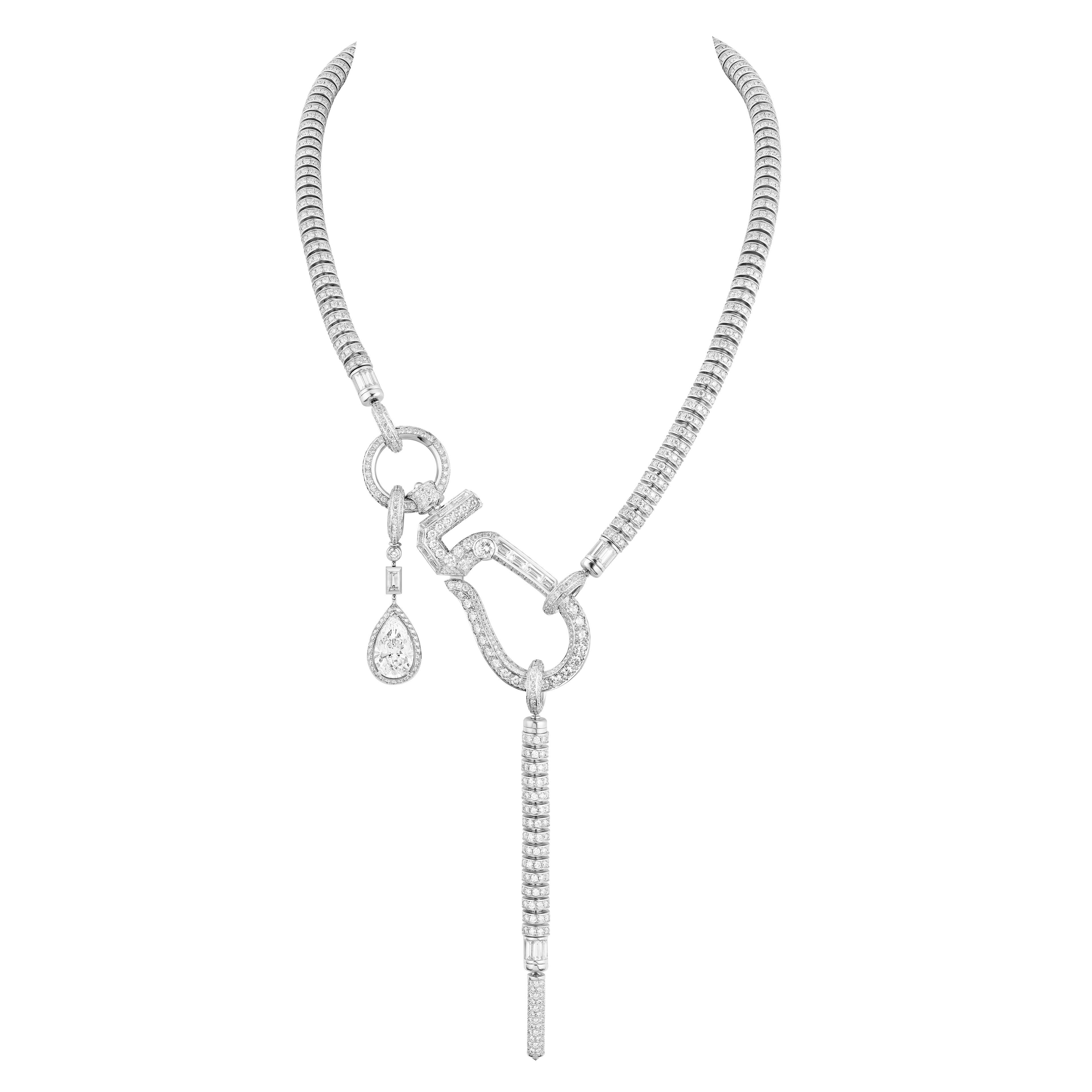 シャネルホリデー　エッシェンシャルケアセット New Chanel timepieces and jewelry presented at Watches and
