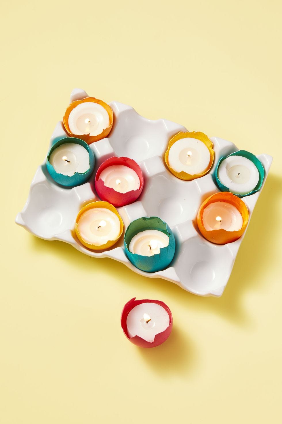 egg candle spring centerpiece