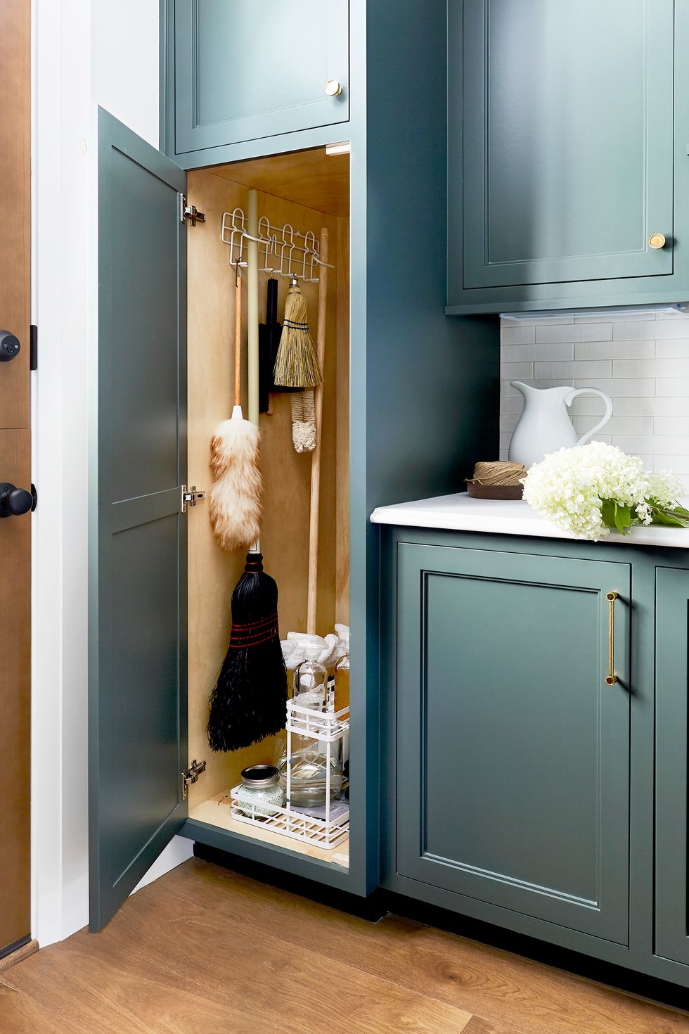 60 Clever Cabinet Organization Tips To