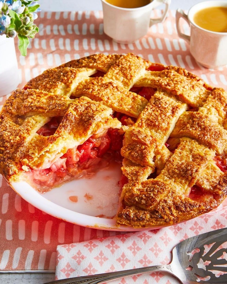 spring desserts strawberry rhubarb pie