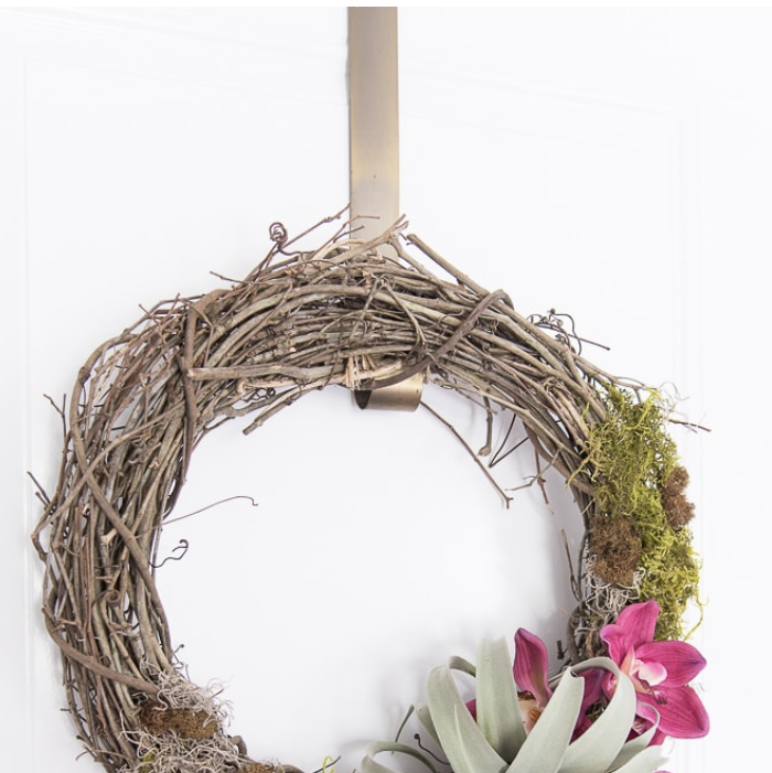 Living Heart Wreath Succulents / Air Plants / Dried Flowers / Grapevine 
