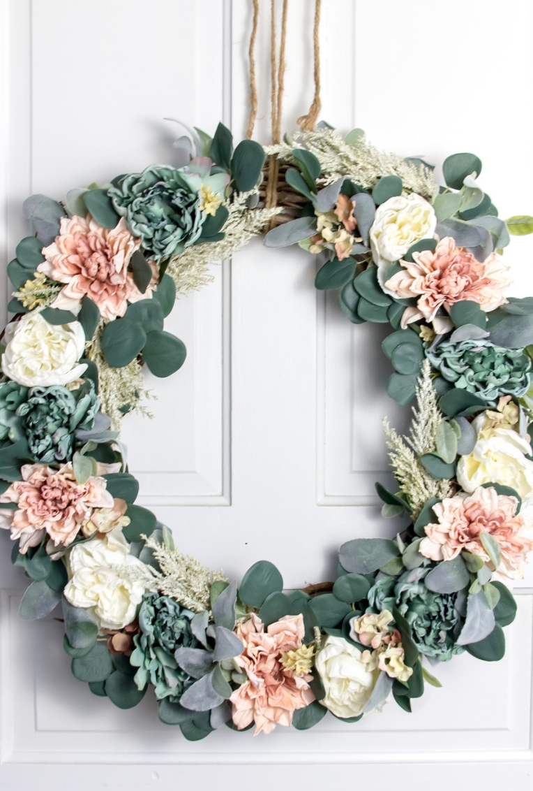 Our Favorite Front Door Spring Wreaths - Baby Chick