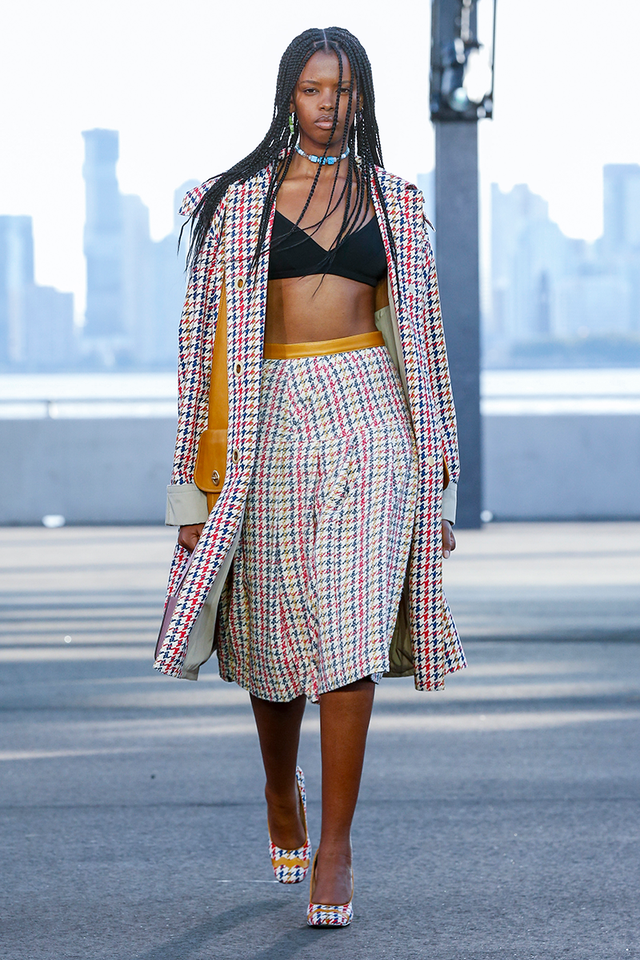 spring summer 2022 fashion trends bras