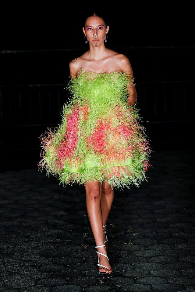 spring summer 2022 fashion trends feathers