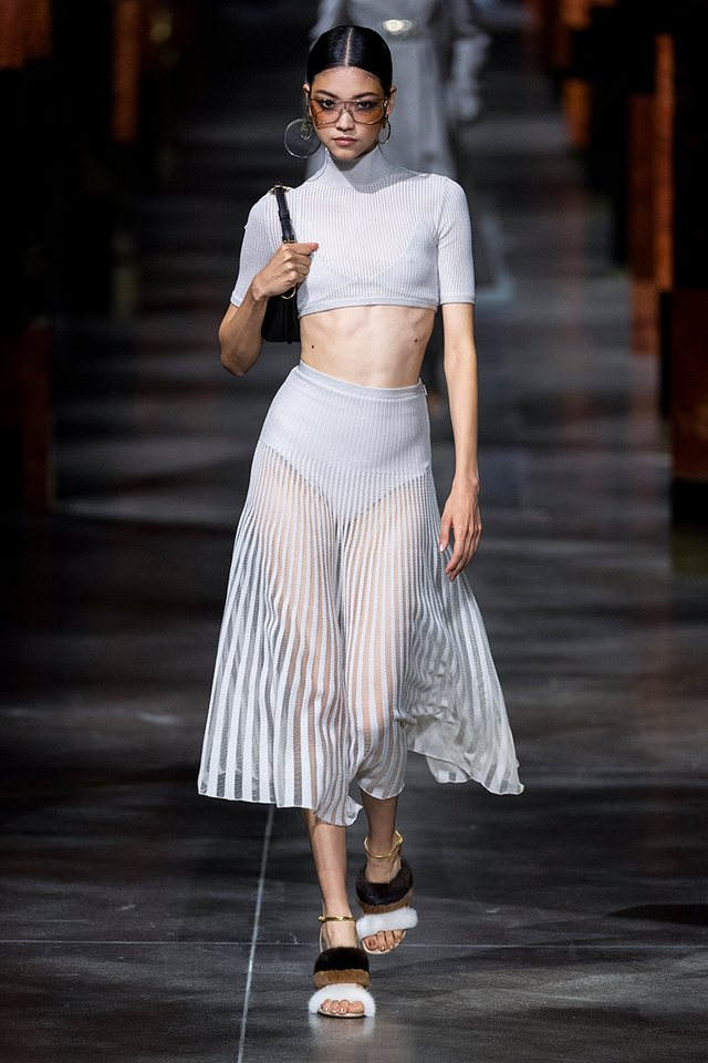 spring summer 2022 fashion trends pleats