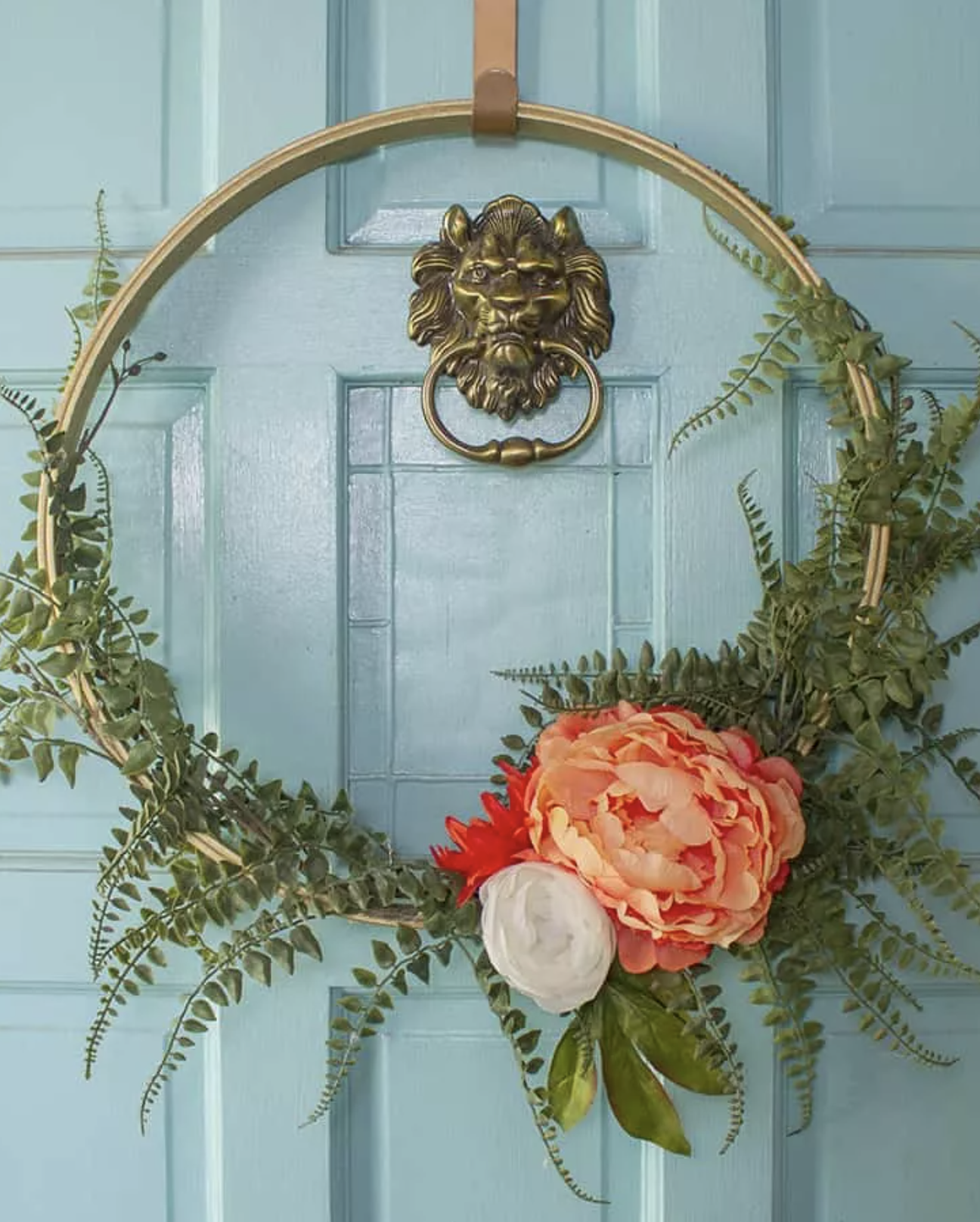 DIY Gold Hoop Wreaths With Flowers