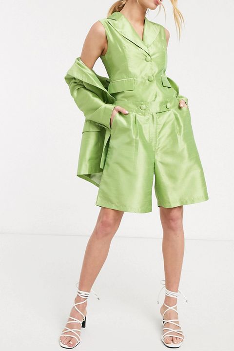 Clothing, Fashion model, Green, Shoulder, Trench coat, Dress, Fashion, Outerwear, Coat, Joint, 