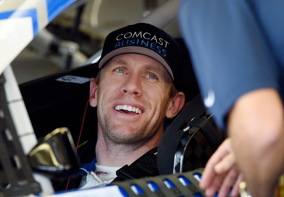 Early Retiree Carl Edwards Named to NASCAR's '75 Greatest' List