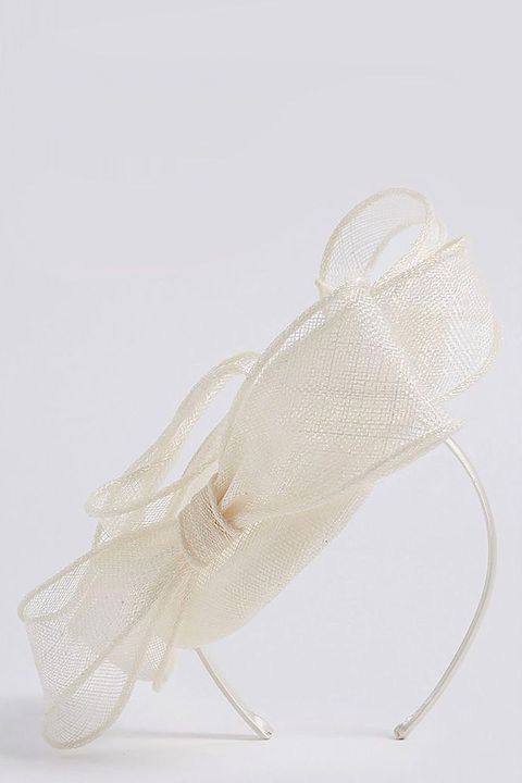Headpiece, Bridal accessory, Hair accessory, Beige, Headgear, Fashion accessory, Veil, Headband, 