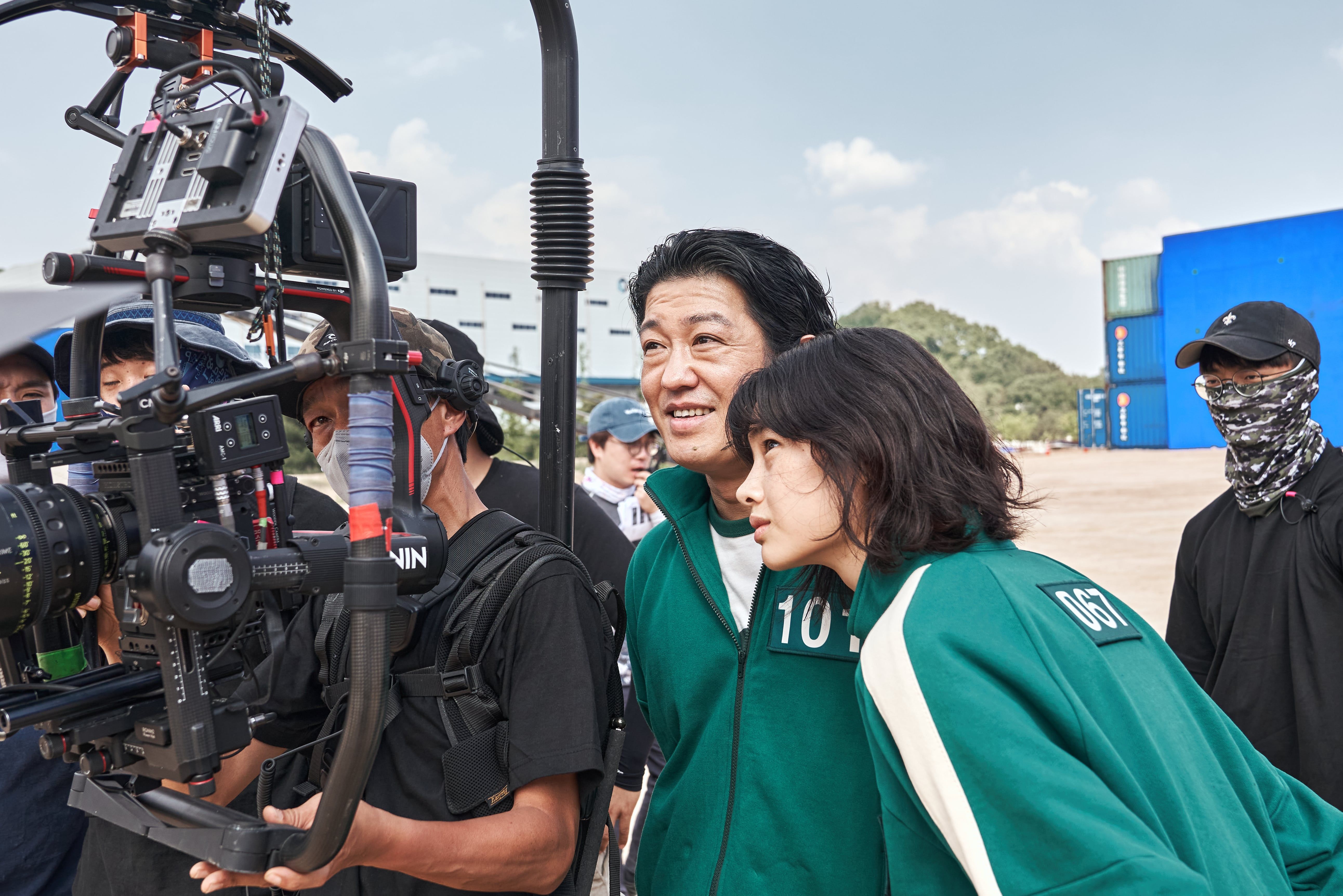 Behind-The-Scenes Photos Of The 'Squid Game' Cast