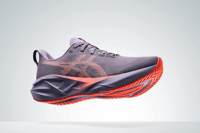 sport shoe designed for running